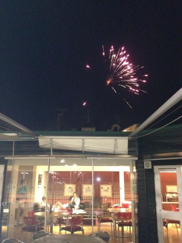 minblackjumper's tweet photo. Just another night at CampdenHill #fireworks http://t.co/3uWgtiZZ