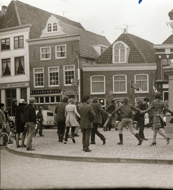 De <a href="/RoodeSteen/">Roode Steen</a> wordt bedanst!