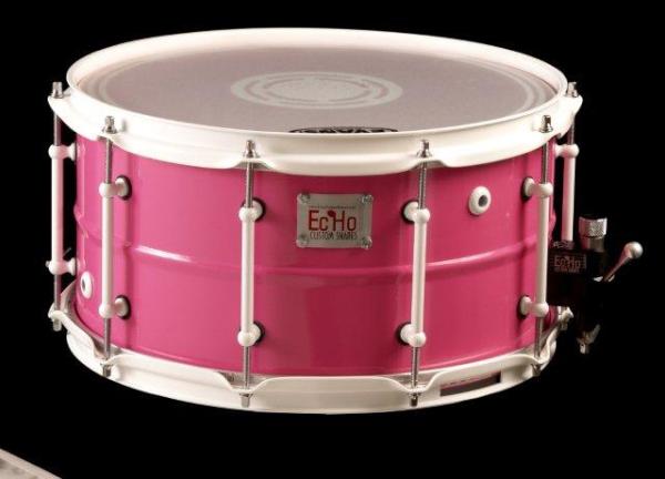 EcHoCustomDrums's tweet photo. 14" x 7" steel in pink with white hardware http://t.co/0YLaxEb8