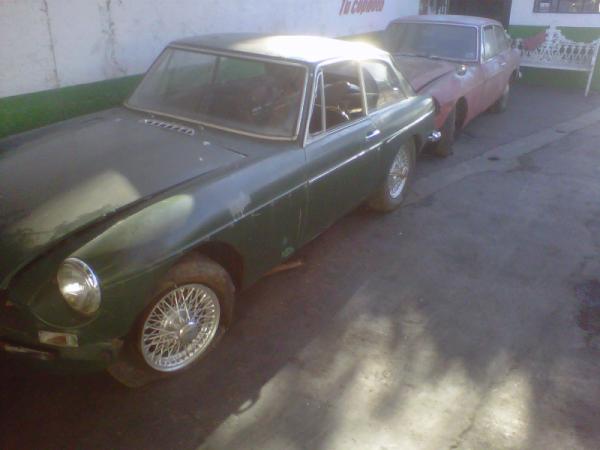 SCUDERIAALESSIO's tweet image. A empezar de nuevo con el MG este es el cascaron que compramos y vamos a hacer uno de calle tambien, felicides de vdd!!