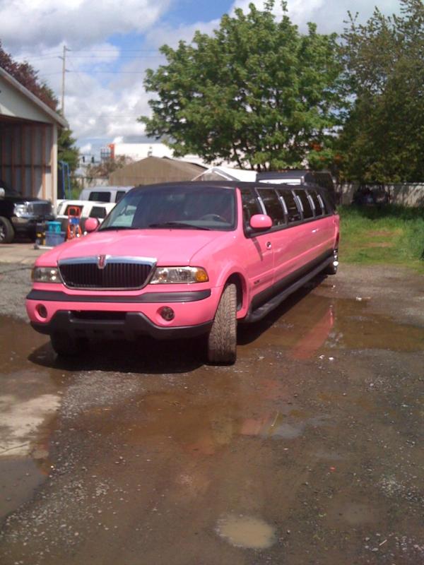 portlandlimos's tweet image. goinstylelimos.com for all your special occasions. 503-788-4467  Take a ride on the Wild Side!!!