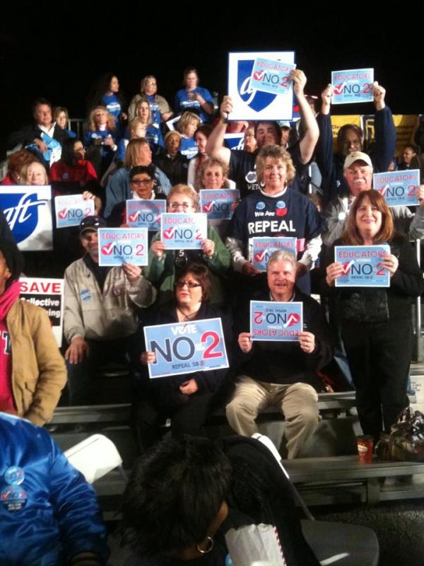 ColumbusEA's tweet photo. IMAGE: "Teachers in the bleachers" at the @edshow. There's CEA President @rhondajcea! #edshowissue2 #sb5 http://t.co/Z13fgzrV