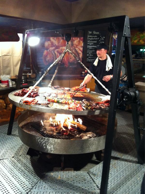 SFenBCN's tweet photo. @tomatobcn こんなのも有ります、フランクフルト。 http://t.co/nsuHpYEj