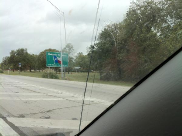 ebuzzbee's tweet image. In the prideland of @gbelser. Headed to the Big D.