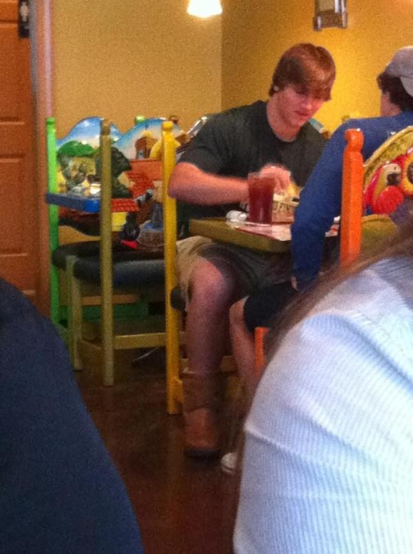 milessager's tweet photo. @MensHumor... Ugg Boots in public... Please revoke #mancard ASAP http://t.co/jq51Ekyr