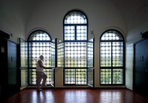 Monti, e se fosse tempo di amnistia? infondo anche questo ci chiede l'Europa...