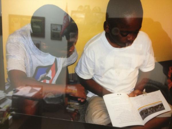 SabSaunders's tweet image. Black Boys Read! Men they model your behavior. Let them see you READING! #BMLDI #MovementWork