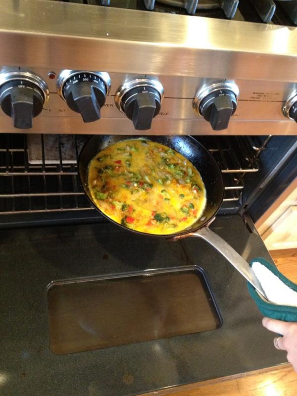 2bakedbabes's tweet photo. Our frittata http://t.co/7NqLJHgk
