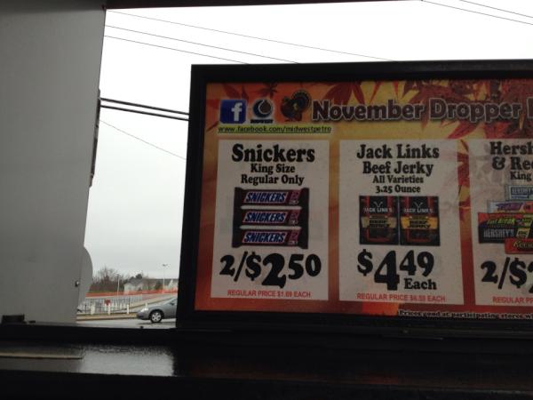 staticfade2010's tweet image. Shouldn't read an ad and be MORE confused than when you start it #pickasize