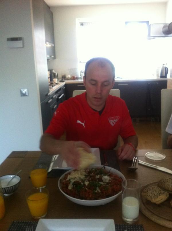 Rijsenborch boys lunch als voorbereiding op de kraker tegen VVC. 

Pasta di Ollie