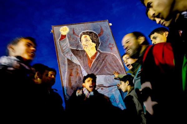 Lifeforcemag's tweet photo. Gaddafi's last days. Mads Nissen's photo-essay from inside Libya. 
http://t.co/uA2GPecS @panospictures @MadsNissenPhoto http://t.co/qiMYmjjx