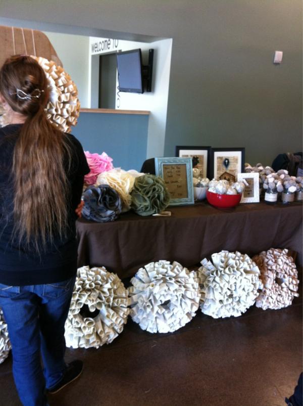 ajmulliniks's tweet image. Come to the craft fair at #CPBellevue and support Africa. 10-3 Today. Next to the Home Depot in Bellvue