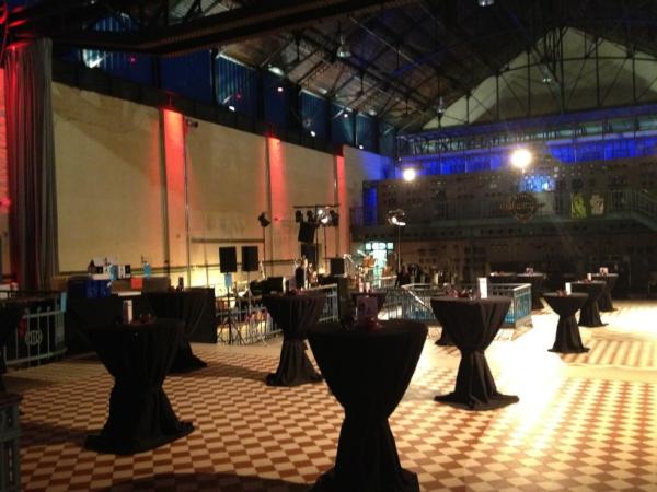 scoutsgenk's tweet photo. De Barenzaal is er helemaal klaar voor, tot zo! http://t.co/kl4ph2es