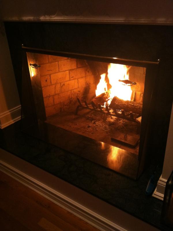 PriyaW's tweet image. Nothing like a roaring fire #fallfire