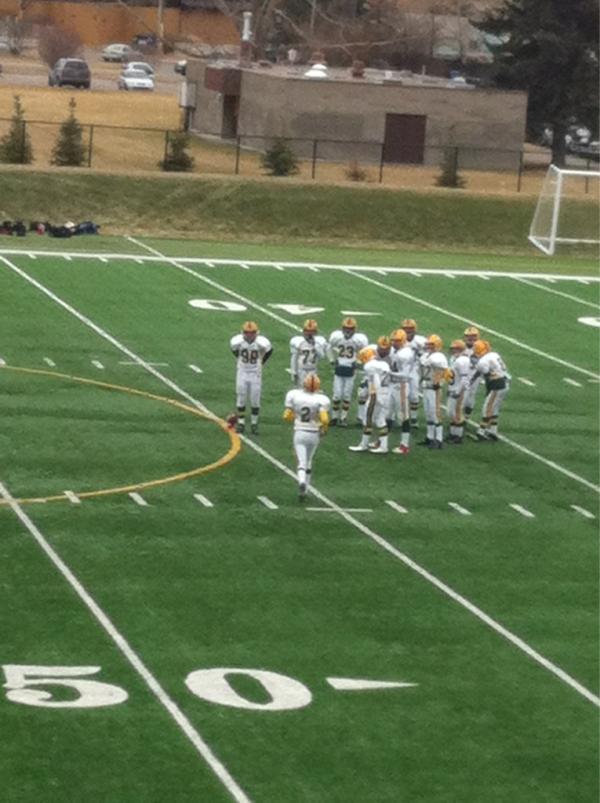 justienef's tweet image. Whheeu GO RAMS #calgarybound #freezingcold