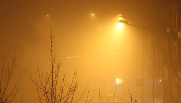 Cos'è la pianura padana dalle sei in avanti, una nebbia che sembra di essere dentro a un bicchiere di acqua e...