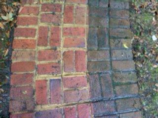 AllWashedUpNow's tweet image. Selling your home?  We can add instant curb appeal and value by cleaning your roof, siding, or sidewalks.