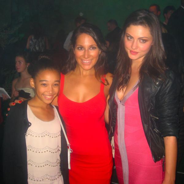 SammeeRey913's tweet photo. @1PhoebeJTonkin amazing to meet you! You looked so sassy chick http://t.co/BdyDdhAV