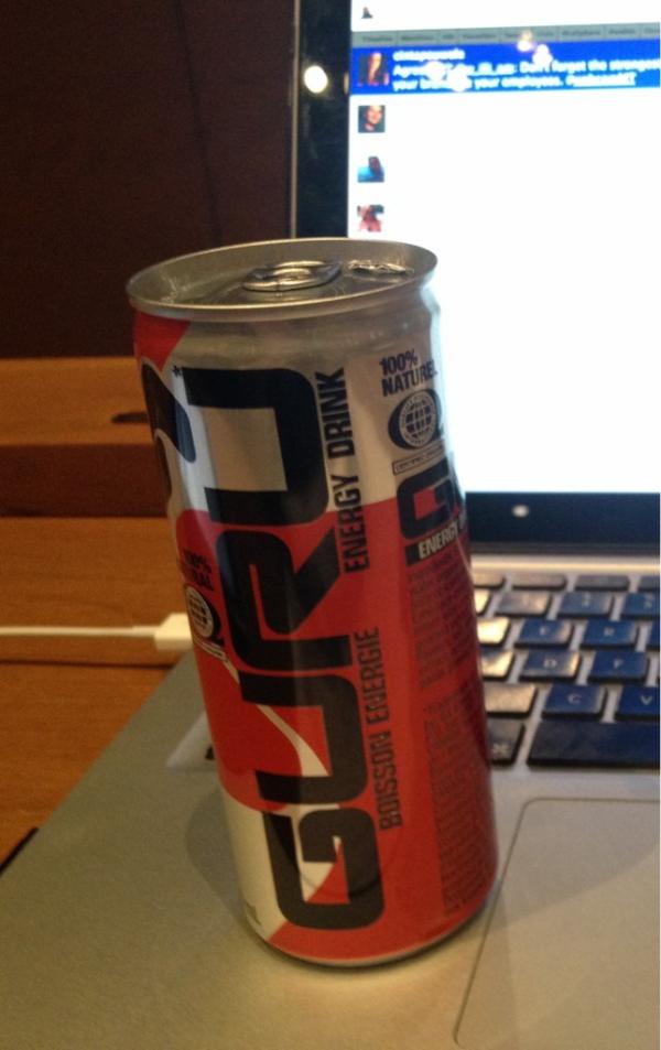 sylvain's tweet image. Carburant pour mon après-midi à #webcomMT, merci à mon pusher @sebprovencher