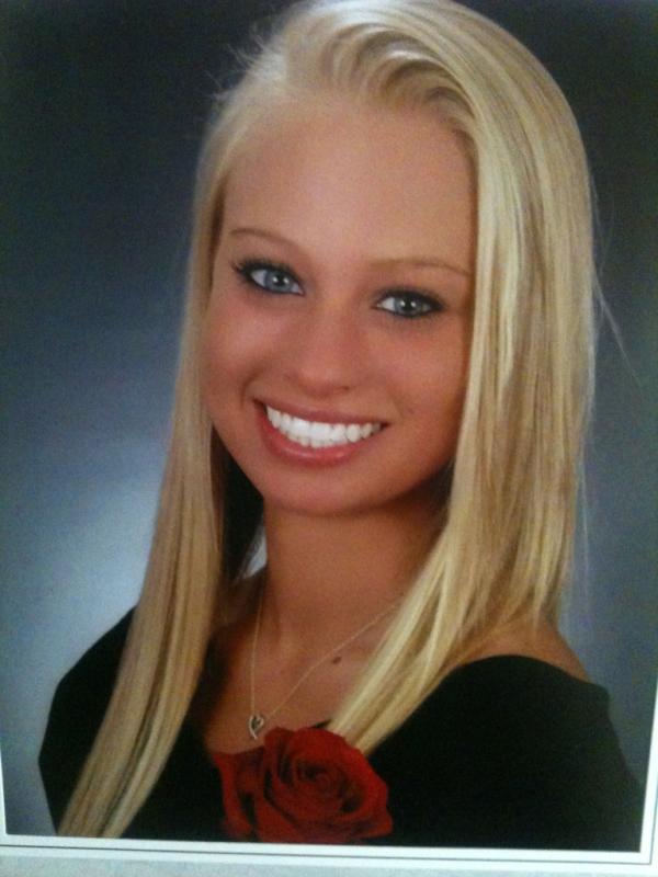 Cassidyjena's tweet image. Seniorr bitchessss &amp;lt;3 #whensgraduation?