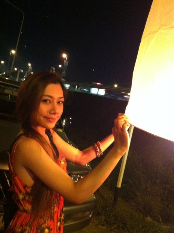 IceZitweet's tweet image. Loi Kratong at Chiangmai(Thailand)^^