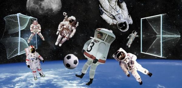 KNAteam16's tweet photo. @ISS_Research check out our creazy idea for a international peace day http://t.co/lNinNB6t Soccer in Space #72hpeace http://t.co/HfigA0ST