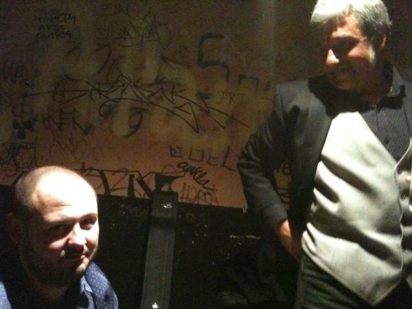 En los camerinos de La Tren, después de nuestro cuarto bolo, y esto va a ser un no parar!!!!!!