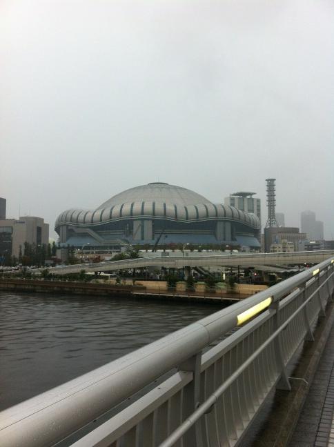 GarageDouble's tweet photo. 成り行きメイン会場到着d(^_^o)眠いですね（笑） http://t.co/Rfle9iLH