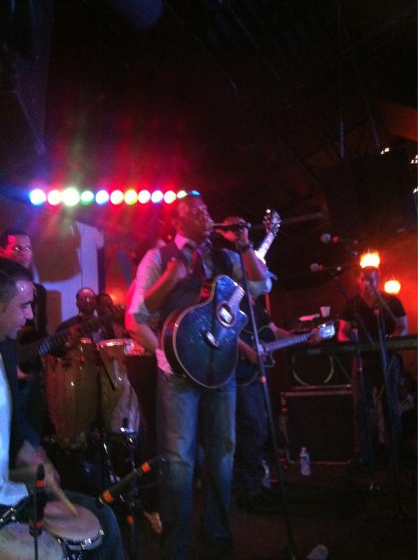 DeleonEnt's tweet image. Last night seeing Anthony Santos was Naiceeee!