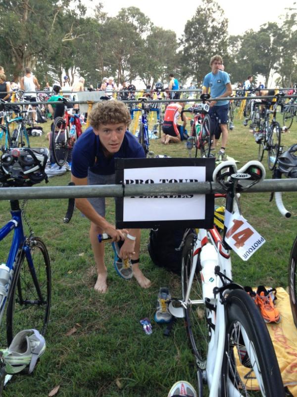 MSS_CoachAaron's tweet image. Final prep for Shane in T1 before first round of @TriNSWJDS Kurnell Pro Tour 'World Cup'