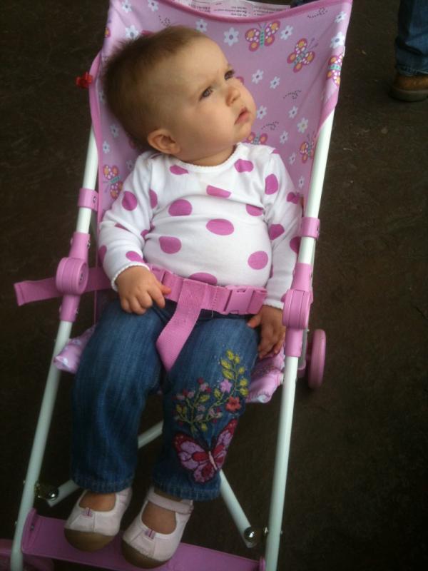 MrsKrab12's tweet image. Spent a great day with the my sweet lil chunky monkey....she was very observant at the zoo!!! #thinkingthinking