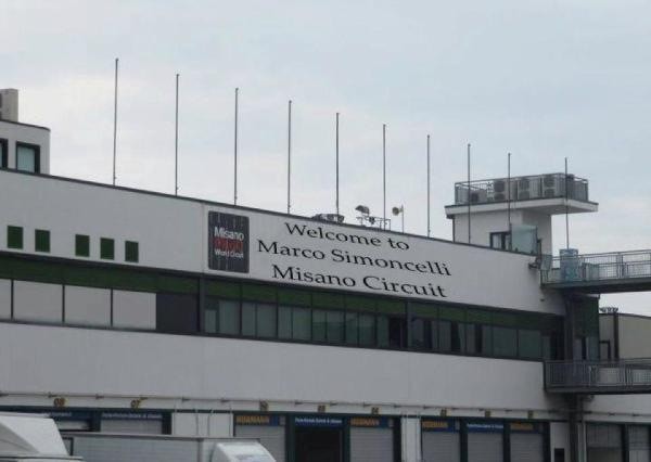 Billokko's tweet photo. @guidomeda #supersic diobò l'han fatto davvero http://t.co/i1dwY99Y