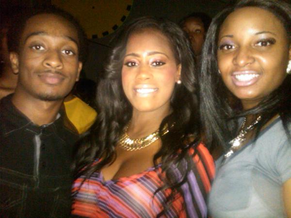 Eboneeds's tweet image. @colleqekid23 @TiaraSoBoojie #MixFactory