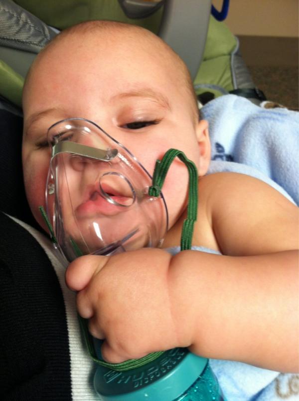 nicolekirby77's tweet image. Now giving himself a treatment after being traumatized by X-ray #easypart