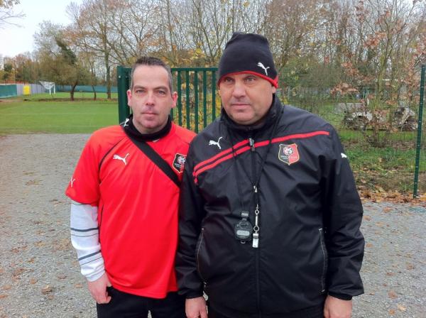 TeamOrangeFoot's tweet photo. Avec le coach #srfc #opeorange #ihaveadream cc @staderennaisfc http://t.co/jYYApint