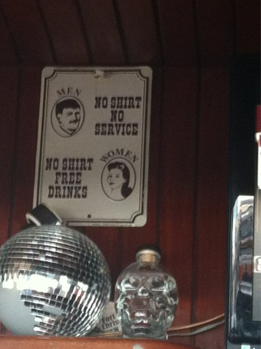 Free drinks for topless ladies!!! http://t.co/WtXKFmwW