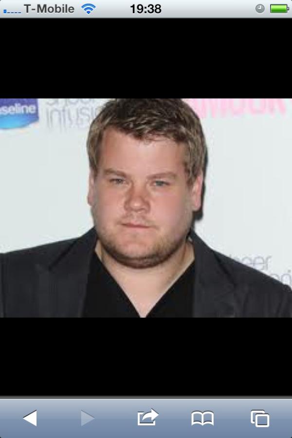 ohmatron74's tweet photo. @nug87 he's a fat you he is http://t.co/2qsx2N9U