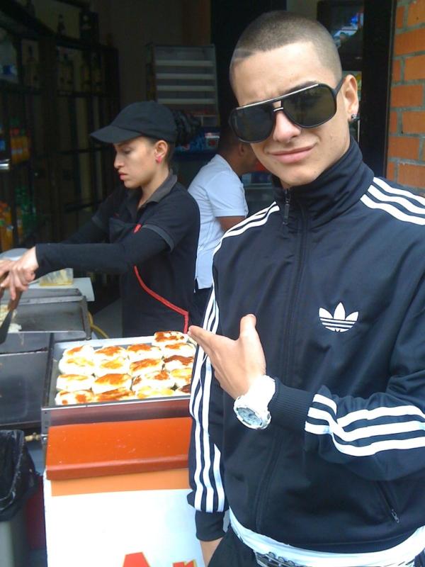 Quien quiere arepita de queso?? Yo si me voy a meter una ;)