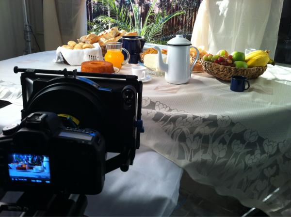 ImaginareFilmes's tweet photo. Mais um dia, mais um filme. Gravando p/ site CTBC, criação da @formulap e P Interactive. http://t.co/vmHvXhEJ