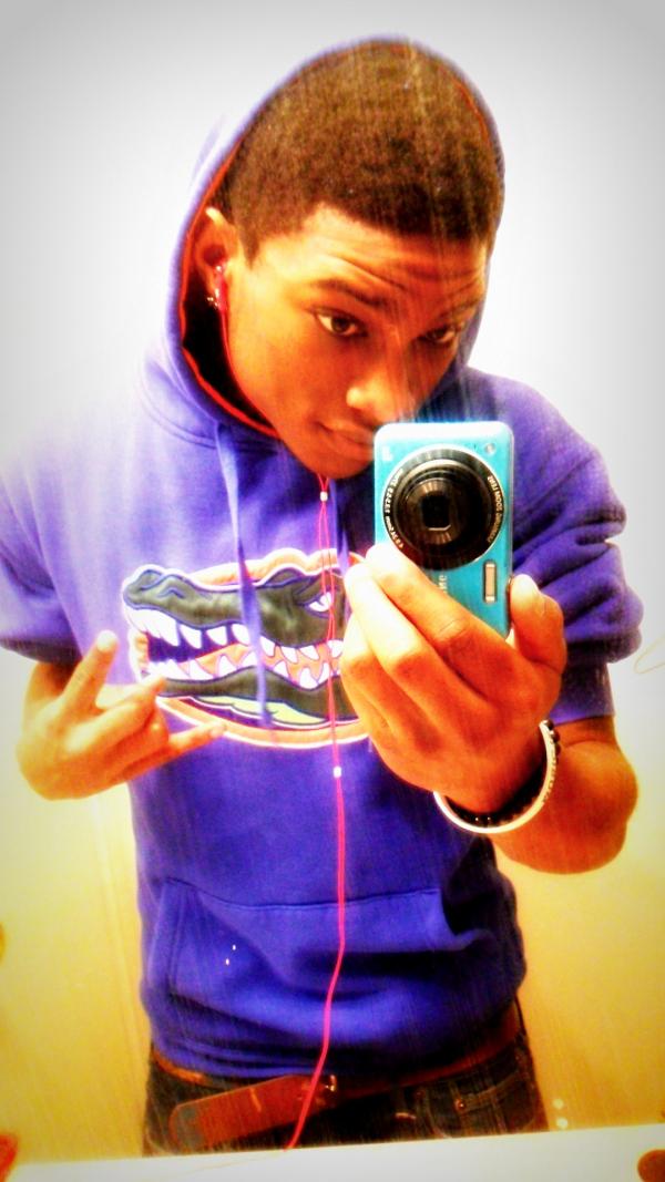 CoreyTheGreat_1's tweet photo. http://t.co/WNVf0rP8