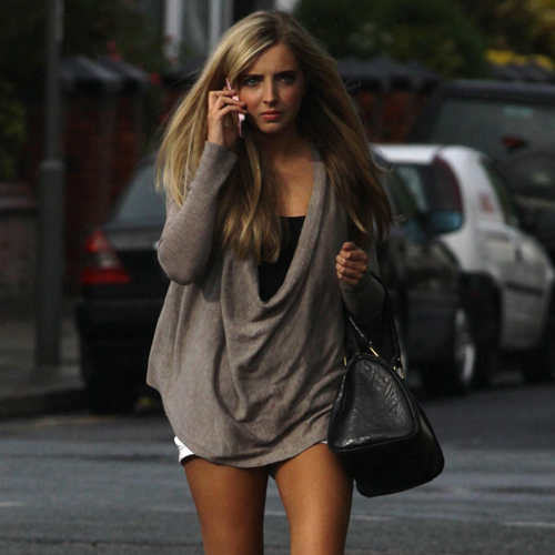 Alice Barlow Online tweet media