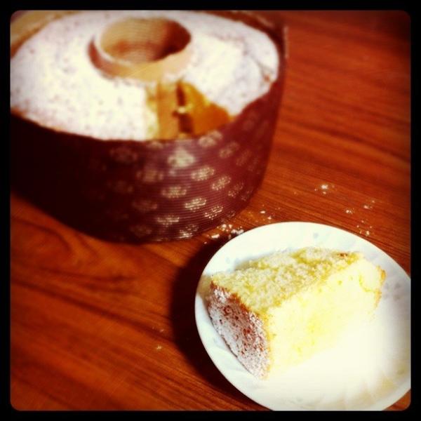 Kasumimura's tweet photo. ふわっふわっシフォン出来上がり～(◍•ᴗ•◍)♡♬ http://t.co/8dPPnfS7