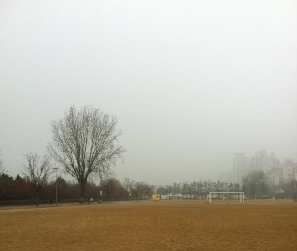 hedwig82's tweet photo. 비오는 한강.. 좋쿠나 http://t.co/pbcigbi3