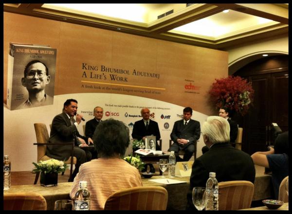 MariaBKK's tweet image. На следующей  неделе постараюсь взять книгу "A Life's Work" Короля Таиланда. Очень интересно будет прочесть.