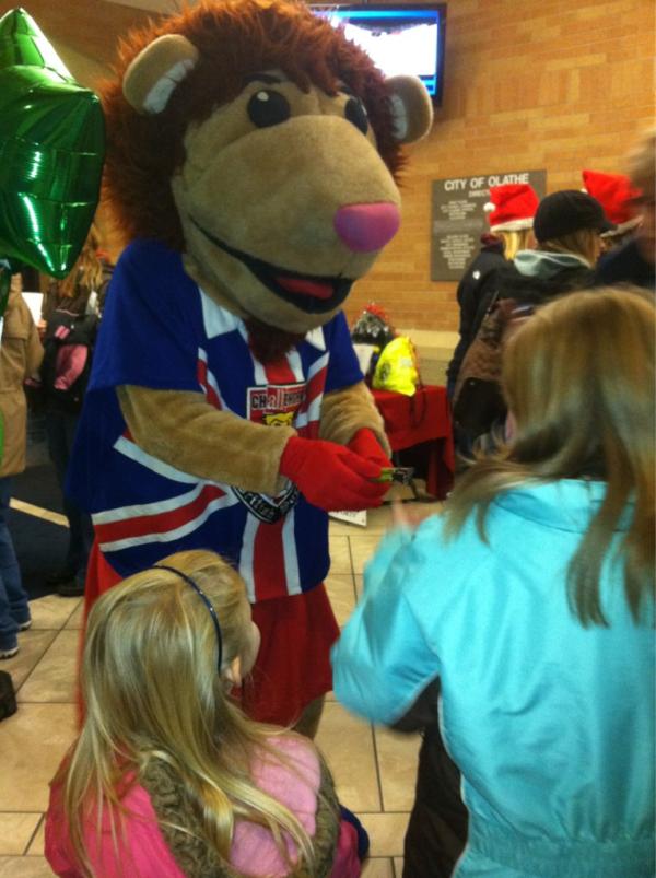 Mini_Kickers tweet picture