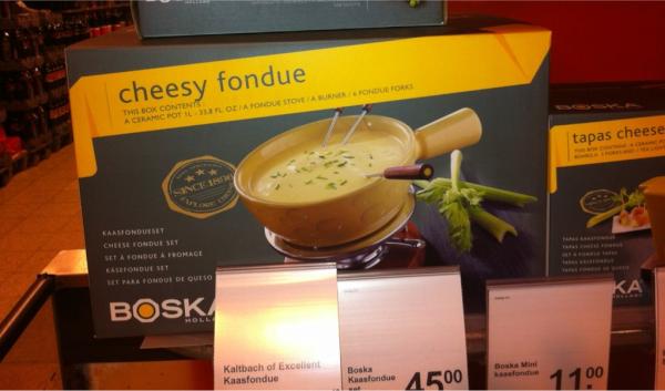 PoorSpelling's tweet image. @Dunglish I saw this in an AH shop today. To me "cheesy" is NOT a good thing - it is proclaimed so proudly on the box…