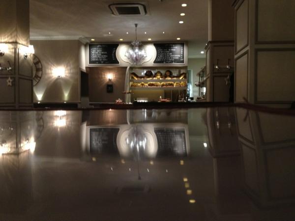 miquel_pc's tweet photo. Cafe Emma http://t.co/p5ER8jEQ