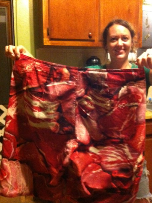 Eat my meat baby! http://t.co/NDgndJcX