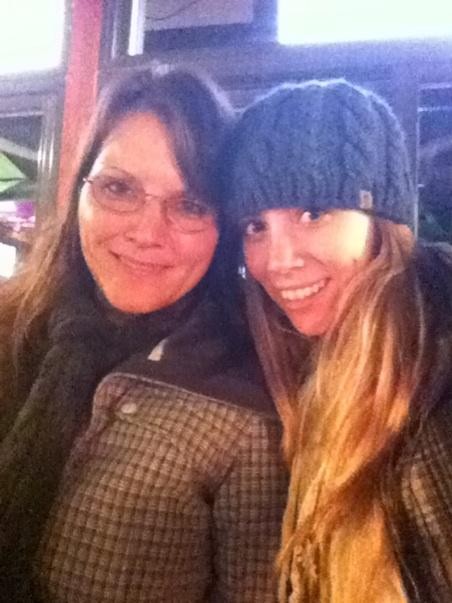 SaraEBaum's tweet image. Parents are in town! #PartyTime #DependencyIssues #SoExcitedForMyMomToClean!!!! ... #DontTellHerISaidThat #HiMom