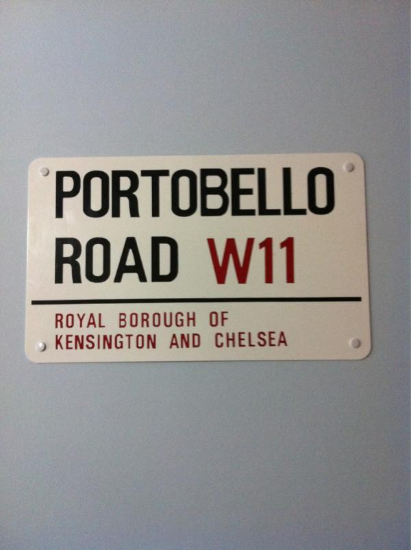 mario4off's tweet photo. De vuelta de Londres pero con una pequeña parte de él... http://t.co/AHE4Sf6u